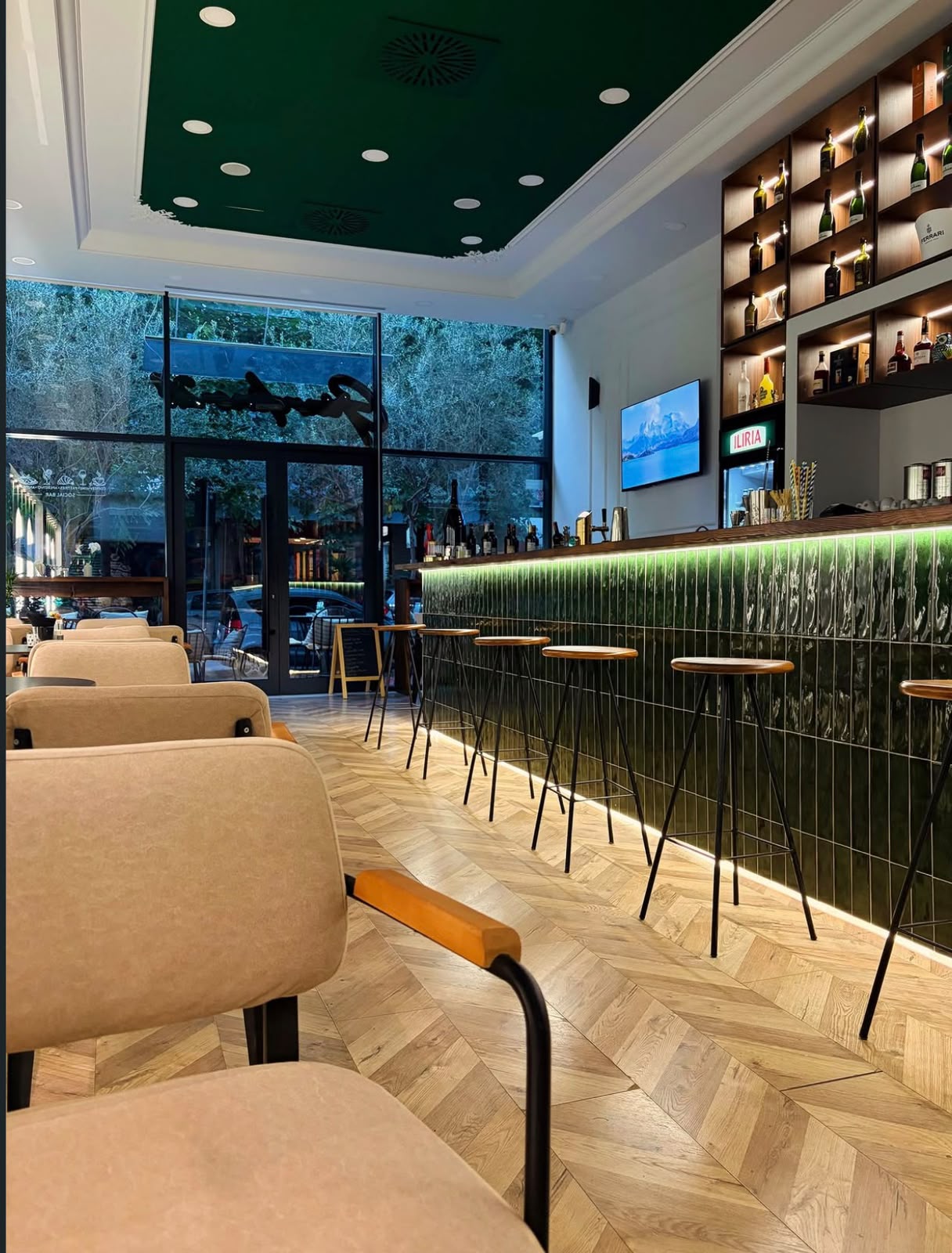 Giardino 24 bar